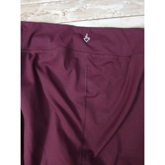 Torrid Active Size 3 / 3X Womens Leggings Burgundy Side Pockets High Waist, EUC! - Picture 5 of 8